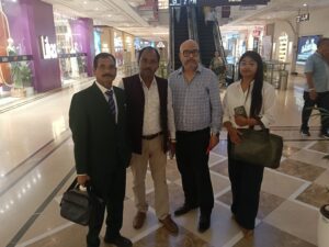 *IHRCCO INDIA के राष्ट्रीय अध्यक्ष मनोज वर्मा (स्वतंत्र) ने दिल्ली में वरदान ग्रुप के डायरेक्टर रॉबिन मल्होत्रा और प्रॉफिट हेड प्रियंका शर्मा से की मुलाकात*
